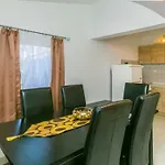 Elena Apartment