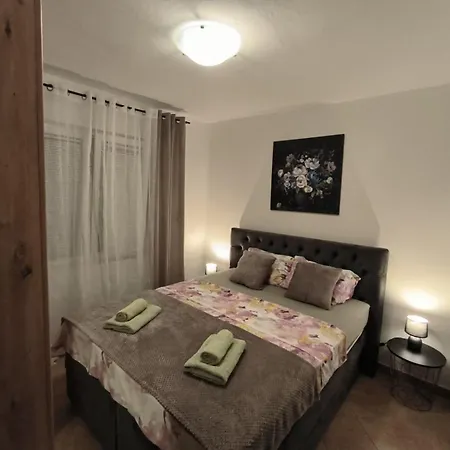 Apartman Elena *