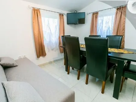 Elena Apartment